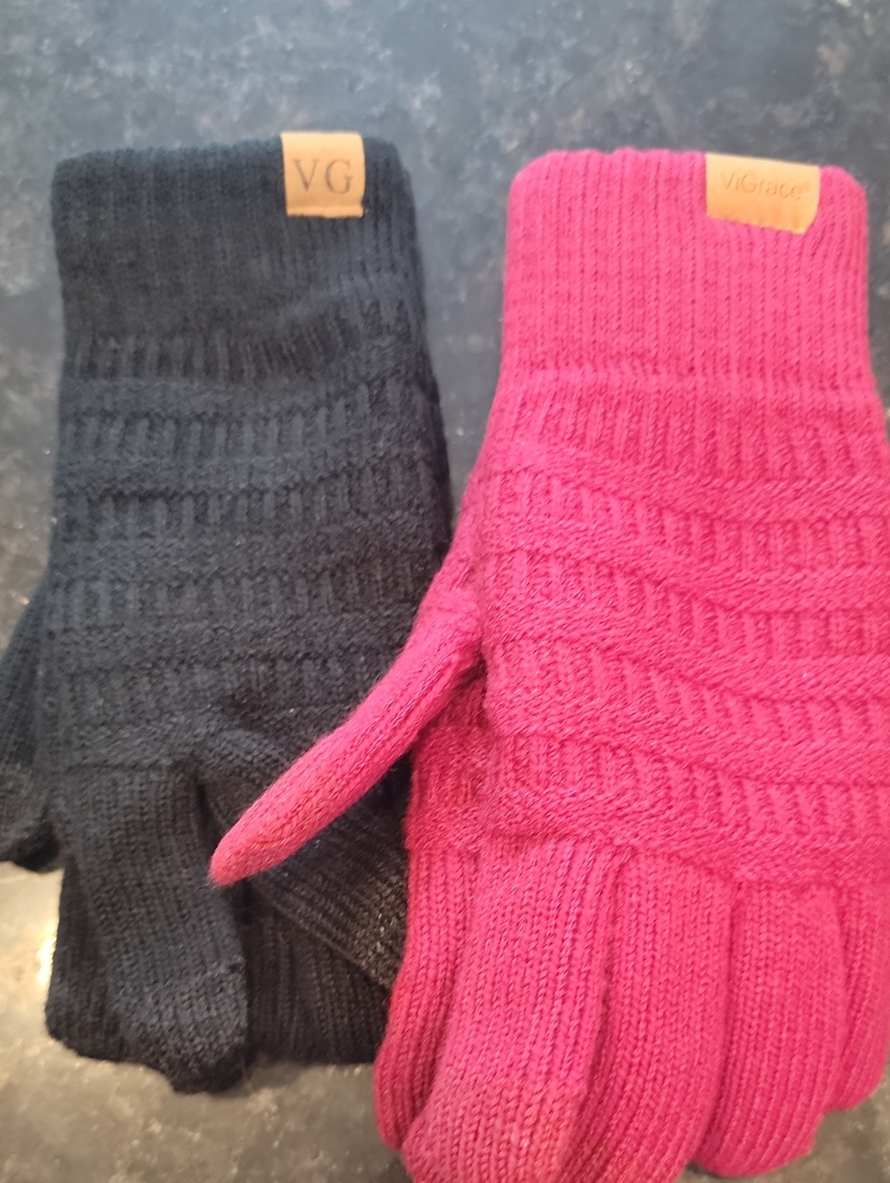 Women's Knit Gloves - Black and Fuchsia